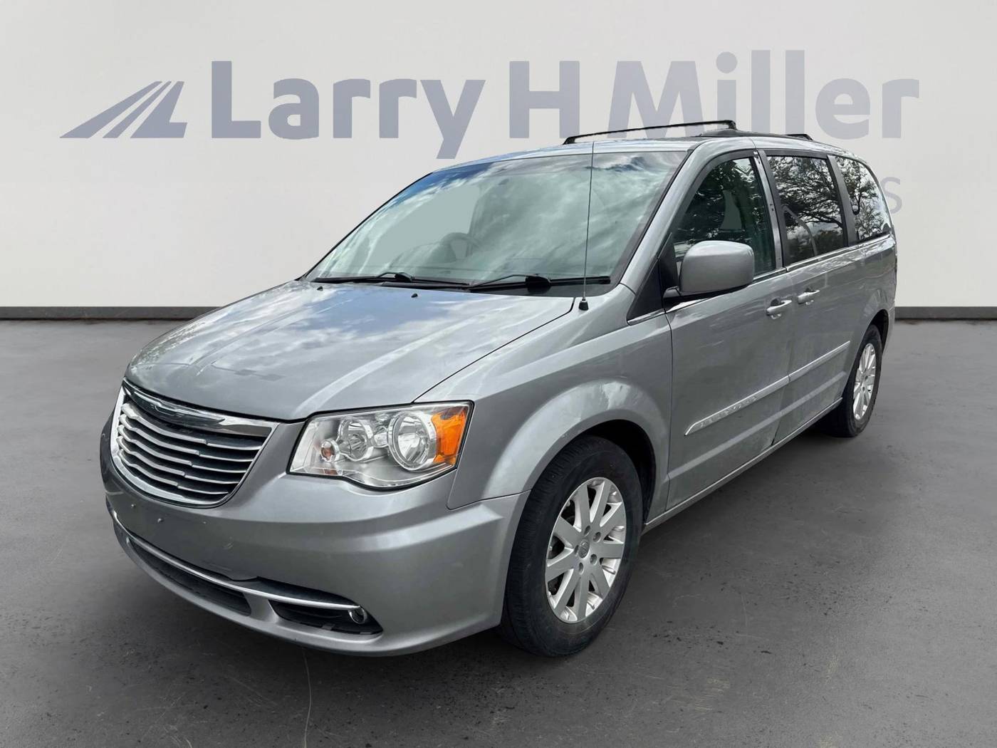 2016 Chrysler Town & Country Touring — Minivan — 140,000 mi — Sandy, UT
