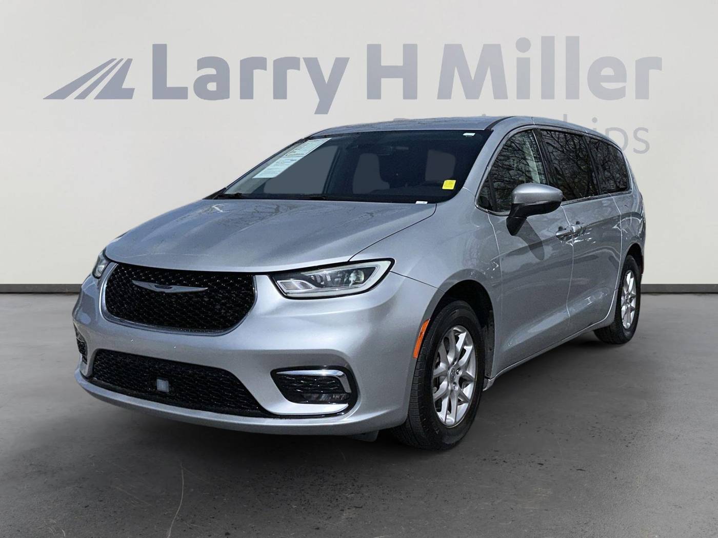 2023 Chrysler Pacifica Touring L — Minivan — 79,249 mi — Sandy, UT