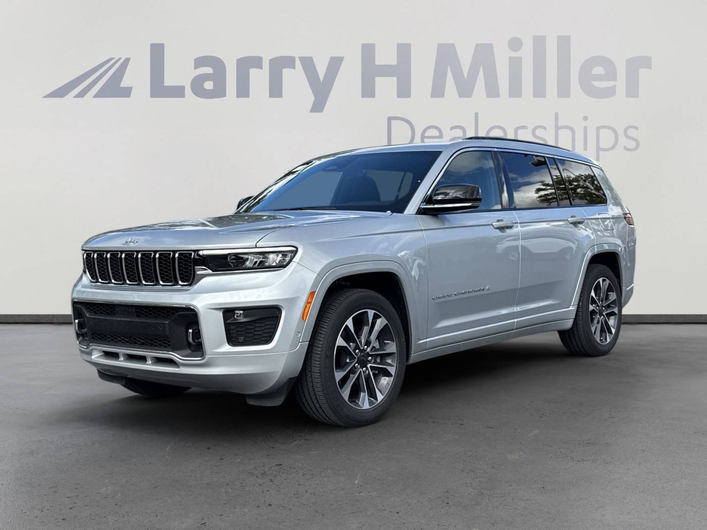 2025 Jeep Grand Cherokee Overland — SUV — 3,561 mi — Sandy, UT