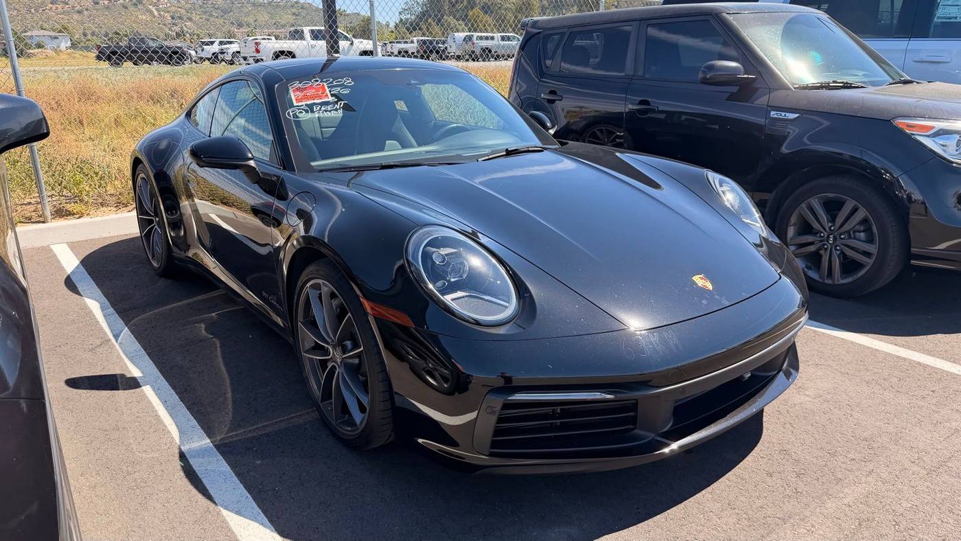 2021 Porsche 911 Carrera