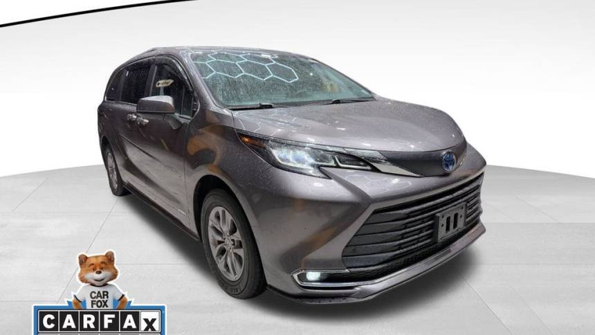 2021 Toyota Sienna XLE — Minivan — 45,778 mi — Raleigh, NC