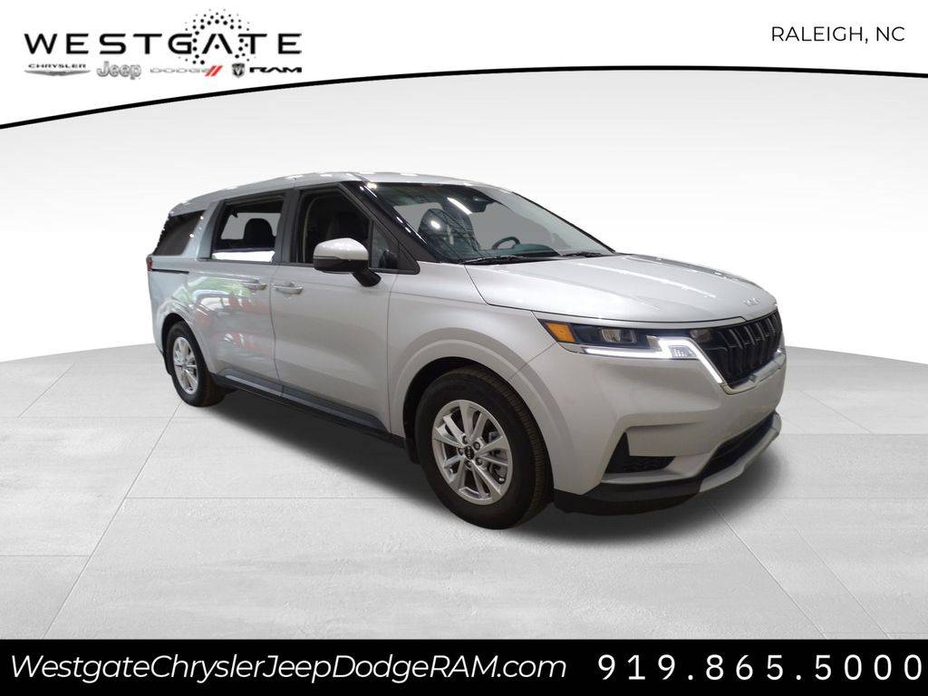 2023 Kia Carnival LXS — Minivan — 18,123 mi — Raleigh, NC