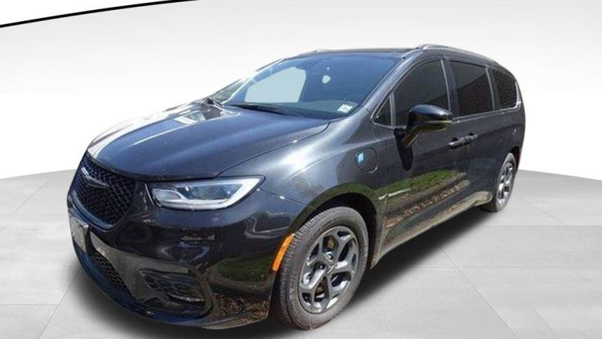 2021 Chrysler Pacifica Hybrid Limited — Minivan — 14,056 mi — Raleigh, NC