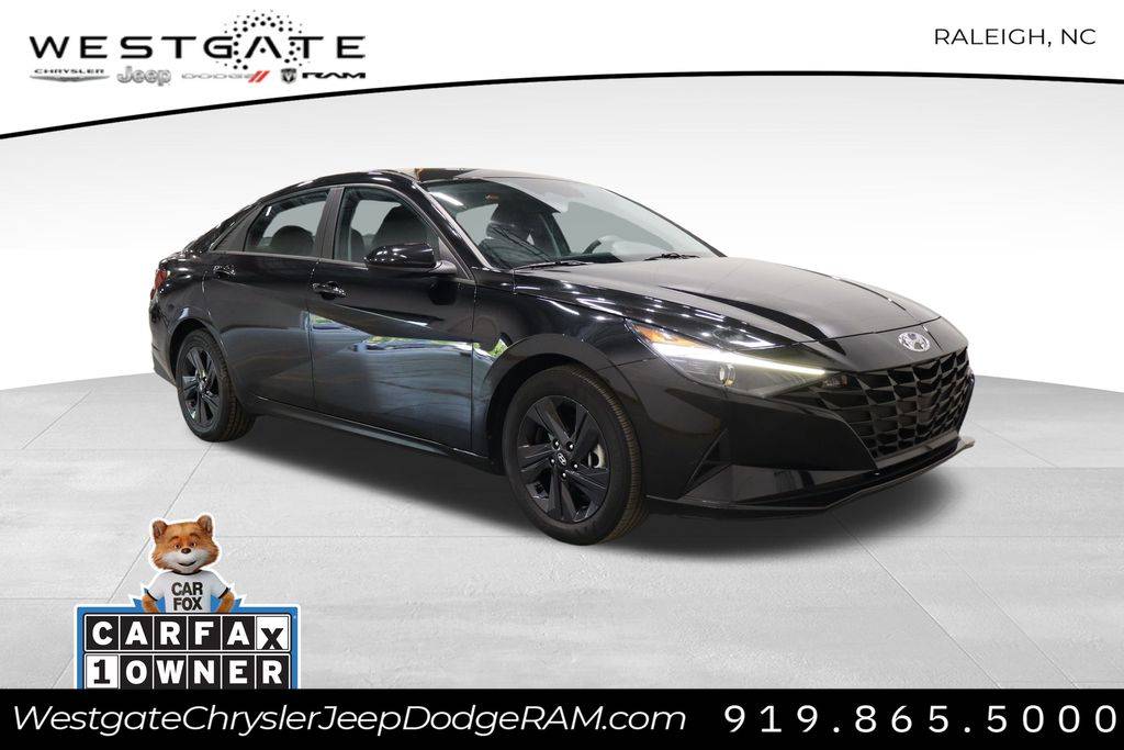 2022 Hyundai Elantra SEL — Sedan — 28,549 mi — Raleigh, NC
