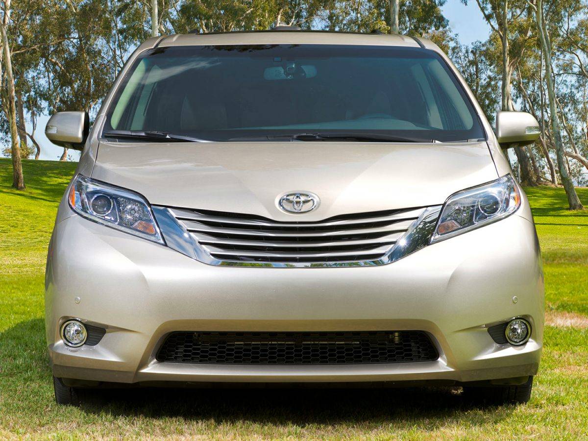 2017 Toyota Sienna L — Minivan — 128,220 mi — Raleigh, NC