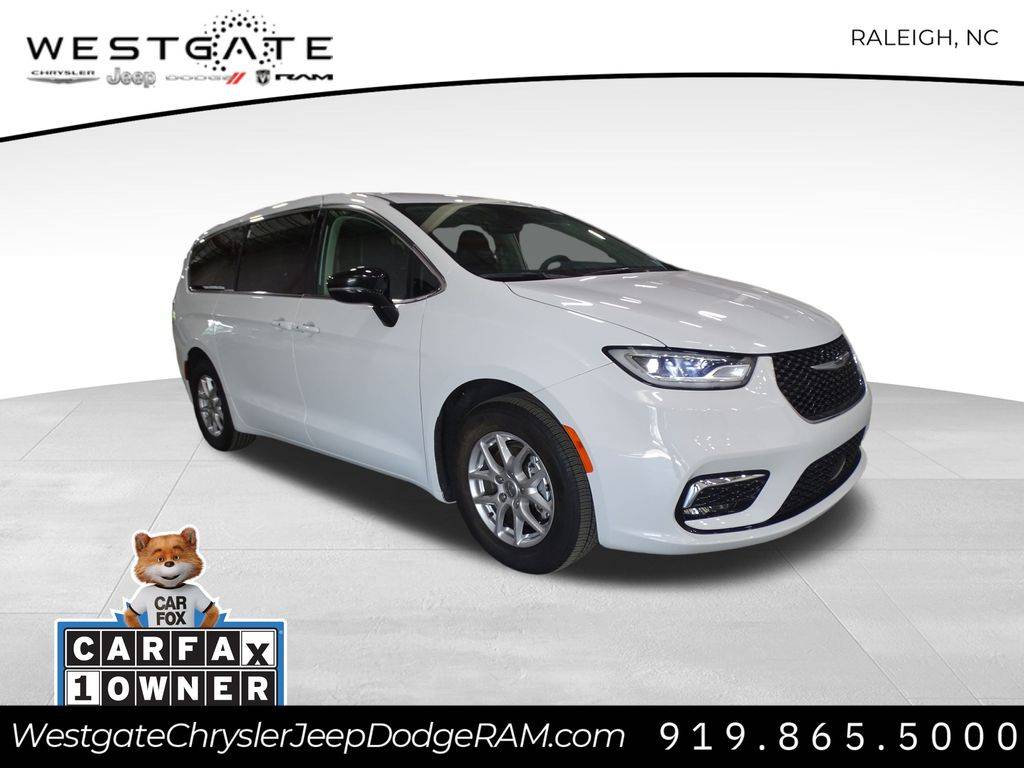 2024 Chrysler Pacifica Touring L — Minivan — 32,209 mi — Raleigh, NC