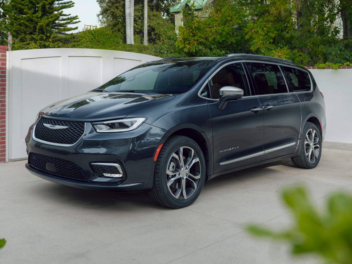2022 Chrysler Pacifica Limited — Minivan — 42,060 mi — Raleigh, NC