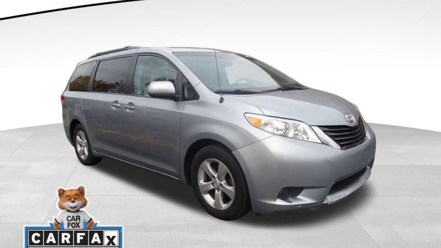 2013 Toyota Sienna LE — Minivan — 97,098 mi — Raleigh, NC
