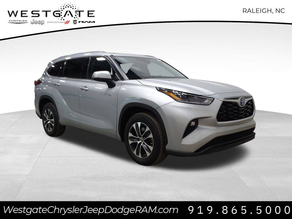 2021 Toyota Highlander Hybrid XLE — SUV — 19,300 mi — Raleigh, NC