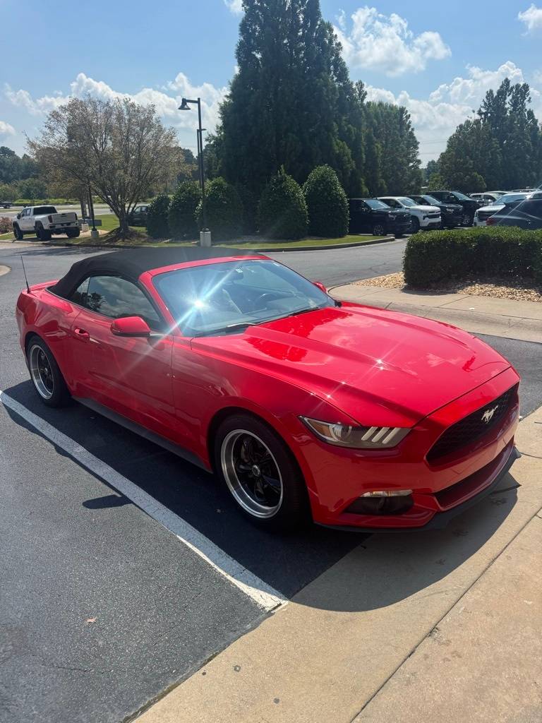 2017 Ford Mustang EcoBoost Premium — Convertible — 111,811 mi — Dawsonville, GA