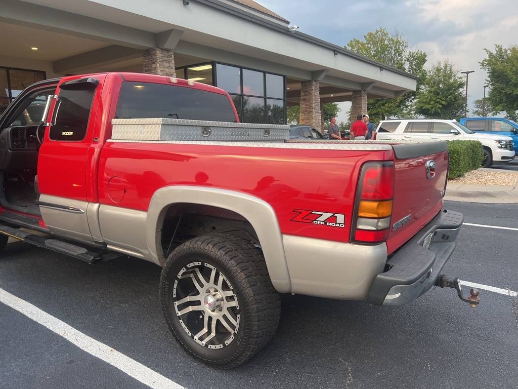 2005 GMC Sierra 1500 SLE — Pickup Truck — 202,171 mi — Dawsonville, GA