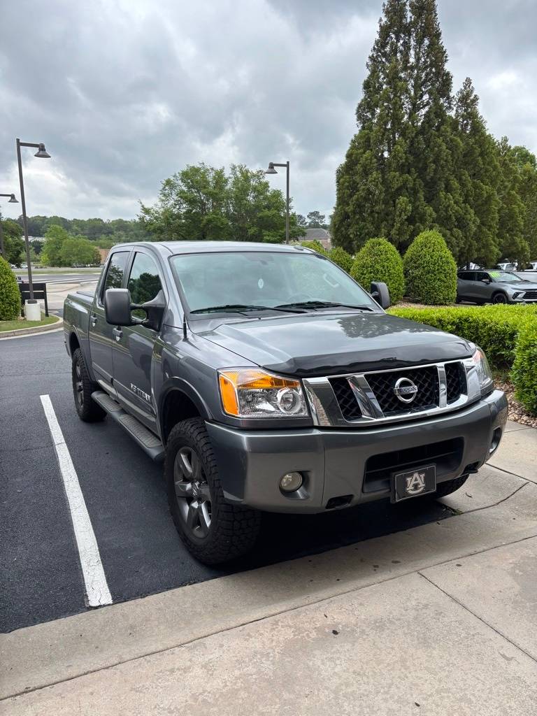 2015 Nissan Titan SV — Pickup Truck — 105,661 mi — Dawsonville, GA