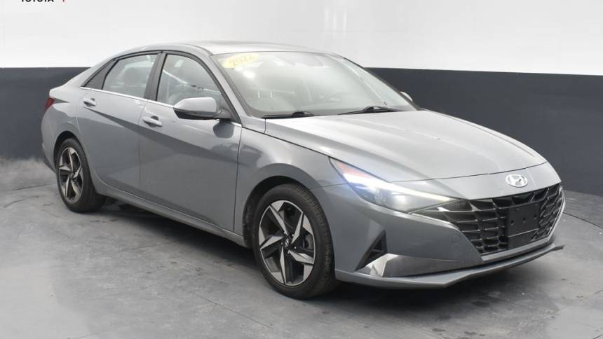 2022 Hyundai Elantra Limited — Sedan — 21,992 mi — Muncie, IN