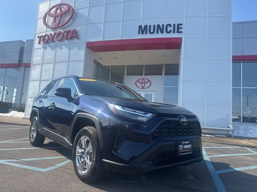 2025 Toyota RAV4 XLE — SUV — 28,812 mi — Muncie, IN