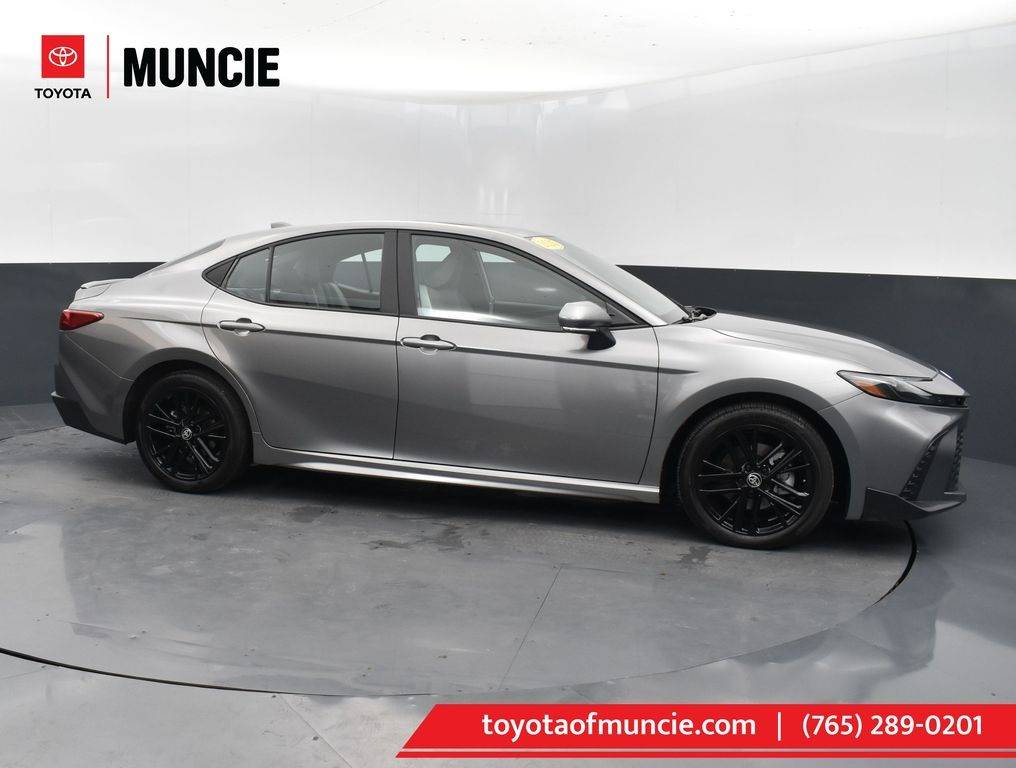 2025 Toyota Camry SE — Sedan — 8,129 mi — Muncie, IN
