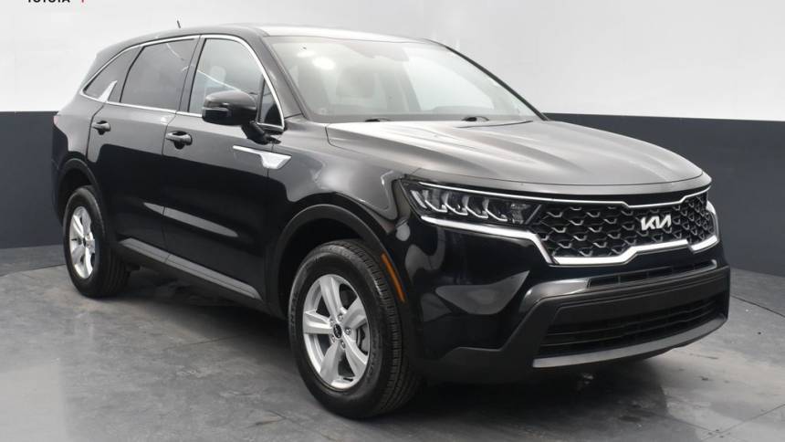 2023 Kia Sorento LX — SUV — 21,793 mi — Muncie, IN