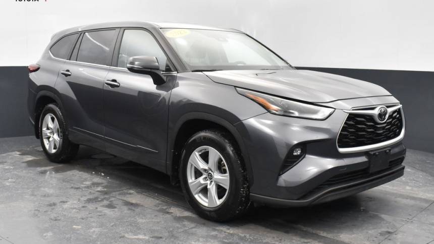 2023 Toyota Highlander LE — SUV — 40,670 mi — Muncie, IN