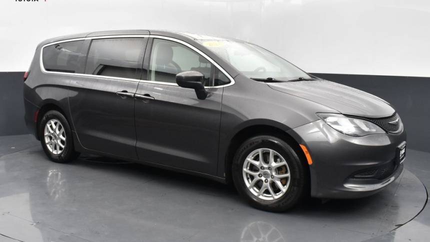2022 Chrysler Voyager LX — Minivan — 112,722 mi — Muncie, IN