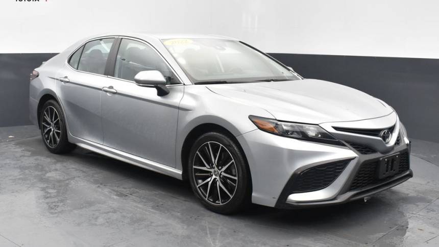 2022 Toyota Camry SE — Sedan — 56,555 mi — Muncie, IN
