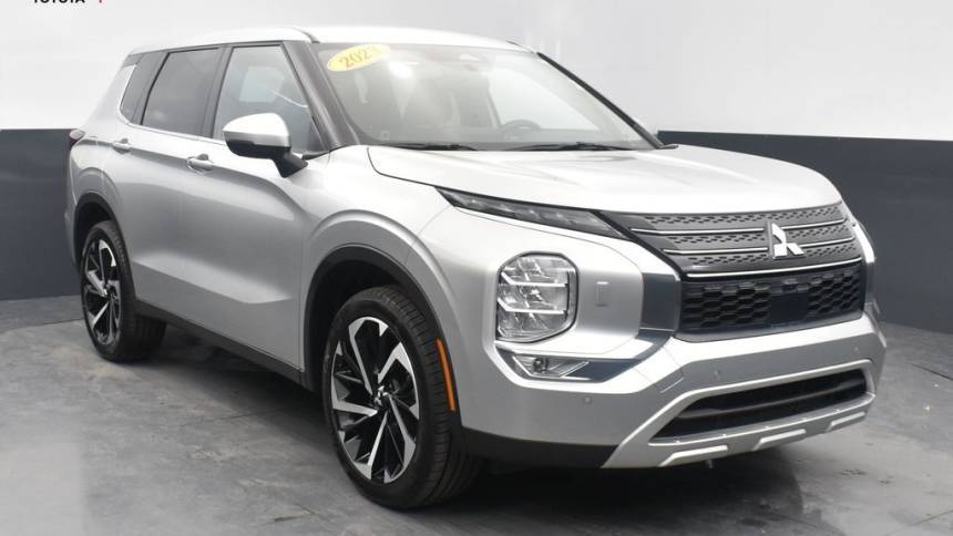 2023 Mitsubishi Outlander SE — SUV — 49,425 mi — Muncie, IN