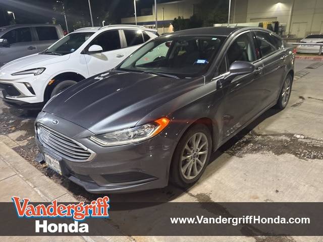 2017 Ford Fusion SE — Sedan — 143,161 mi — Arlington, TX