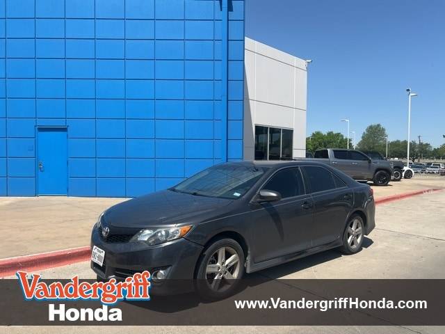 2013 Toyota Camry SE — Sedan — 110,677 mi — Arlington, TX
