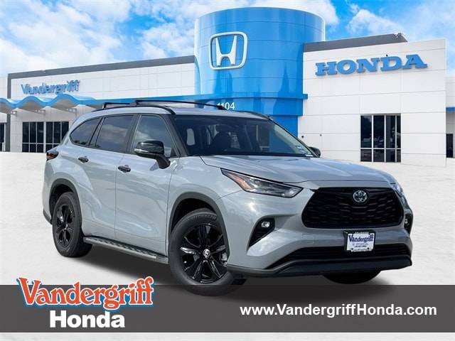 2024 Toyota Highlander Hybrid XLE — SUV — 7,312 mi — Arlington, TX