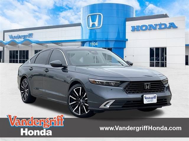 2025 Honda Accord Hybrid Touring — Sedan — 4,876 mi — Arlington, TX