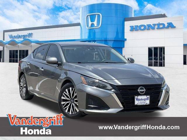 2023 Nissan Altima SV