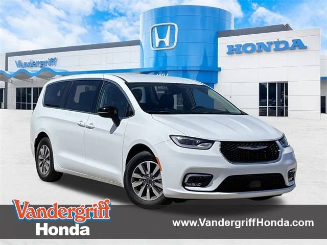 2024 Chrysler Pacifica Hybrid Select — Minivan — 24,223 mi — Arlington, TX