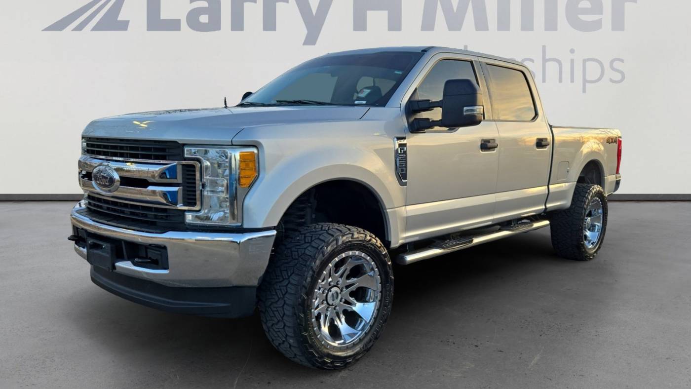 2017 Ford Super Duty F-250 XLT — Pickup Truck — 90,190 mi — Albuquerque, NM