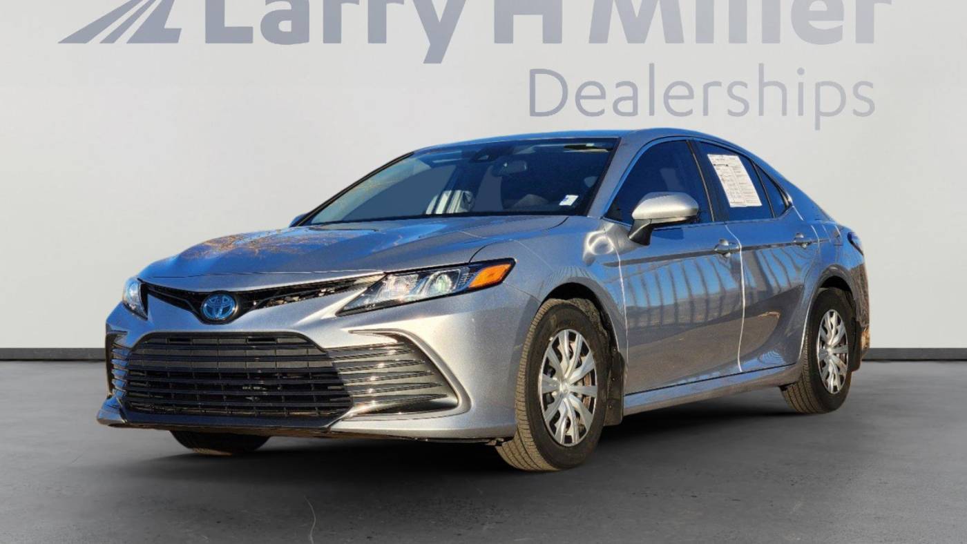 2022 Toyota Camry Hybrid LE — Sedan — 26,040 mi — Albuquerque, NM