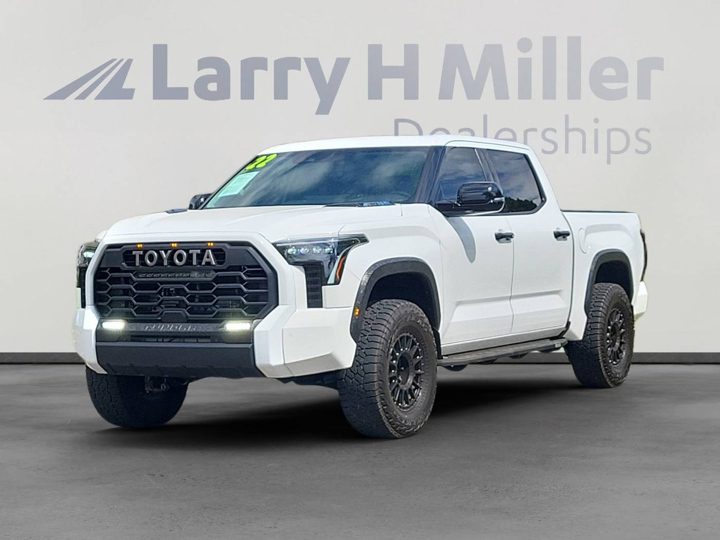2022 Toyota Tundra Hybrid Limited — Pickup Truck — 23,178 mi — Albuquerque, NM