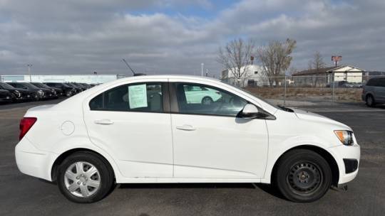 2015 Chevrolet Sonic LS — Sedan — 211,074 mi — Council Bluffs, IA