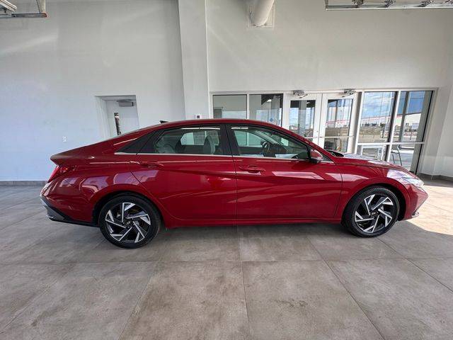 2024 Hyundai Elantra Limited — Sedan — 22,191 mi — Council Bluffs, IA