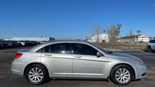 2011 Chrysler 200 Touring — Sedan — 118,085 mi — Council Bluffs, IA