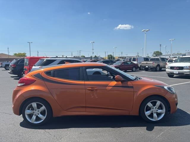 2015 Hyundai Veloster Base — Hatchback — 105,734 mi — Council Bluffs, IA