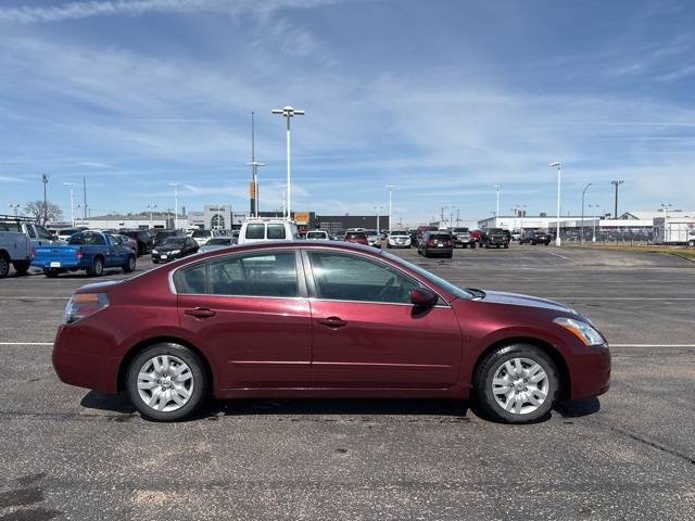 2012 Nissan Altima 2.5 S — Sedan — 171,309 mi — Council Bluffs, IA
