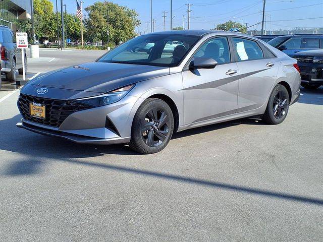 2023 Hyundai Elantra Hybrid Blue — Sedan — 24,910 mi — Council Bluffs, IA