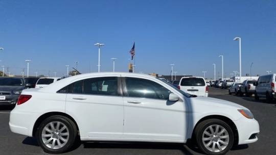 2011 Chrysler 200 Touring — Sedan — 137,065 mi — Council Bluffs, IA