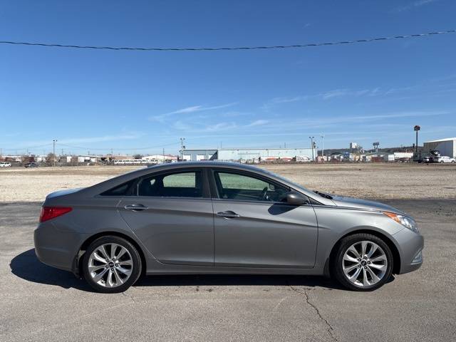 2013 Hyundai Sonata SE — Sedan — 104,409 mi — Council Bluffs, IA