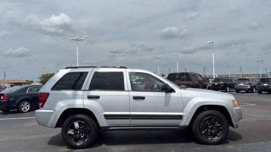 2005 Jeep Grand Cherokee Laredo