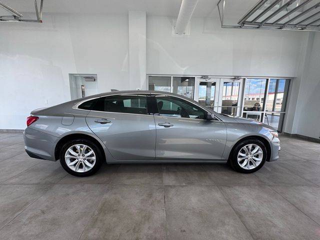 2025 Chevrolet Malibu LT — Sedan — 32,490 mi — Council Bluffs, IA