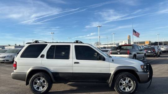 2001 Nissan Pathfinder SE