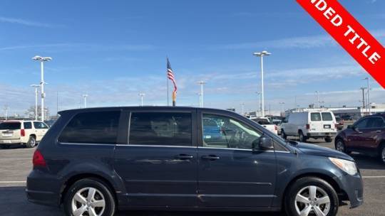 2009 Volkswagen Routan SE