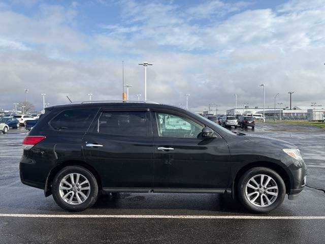 2016 Nissan Pathfinder SV — SUV — 114,421 mi — Council Bluffs, IA