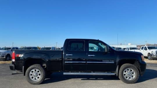 2014 GMC Sierra 3500HD Denali — Pickup Truck — 192,694 mi — Council Bluffs, IA