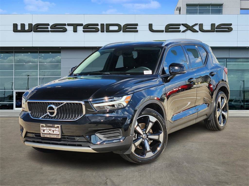 2019 Volvo XC40 Momentum — SUV — 30,042 mi — Houston, TX