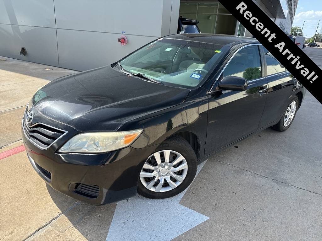2010 Toyota Camry LE — Sedan — 76,003 mi — Houston, TX
