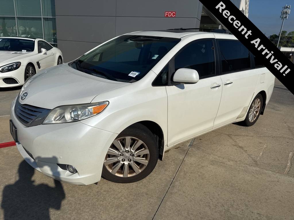 2011 Toyota Sienna Limited — Minivan — 161,328 mi — Houston, TX